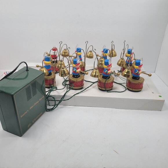 Vintage 1991 Mr. Christmas Santa's Marching Band - Picture 3 of 7